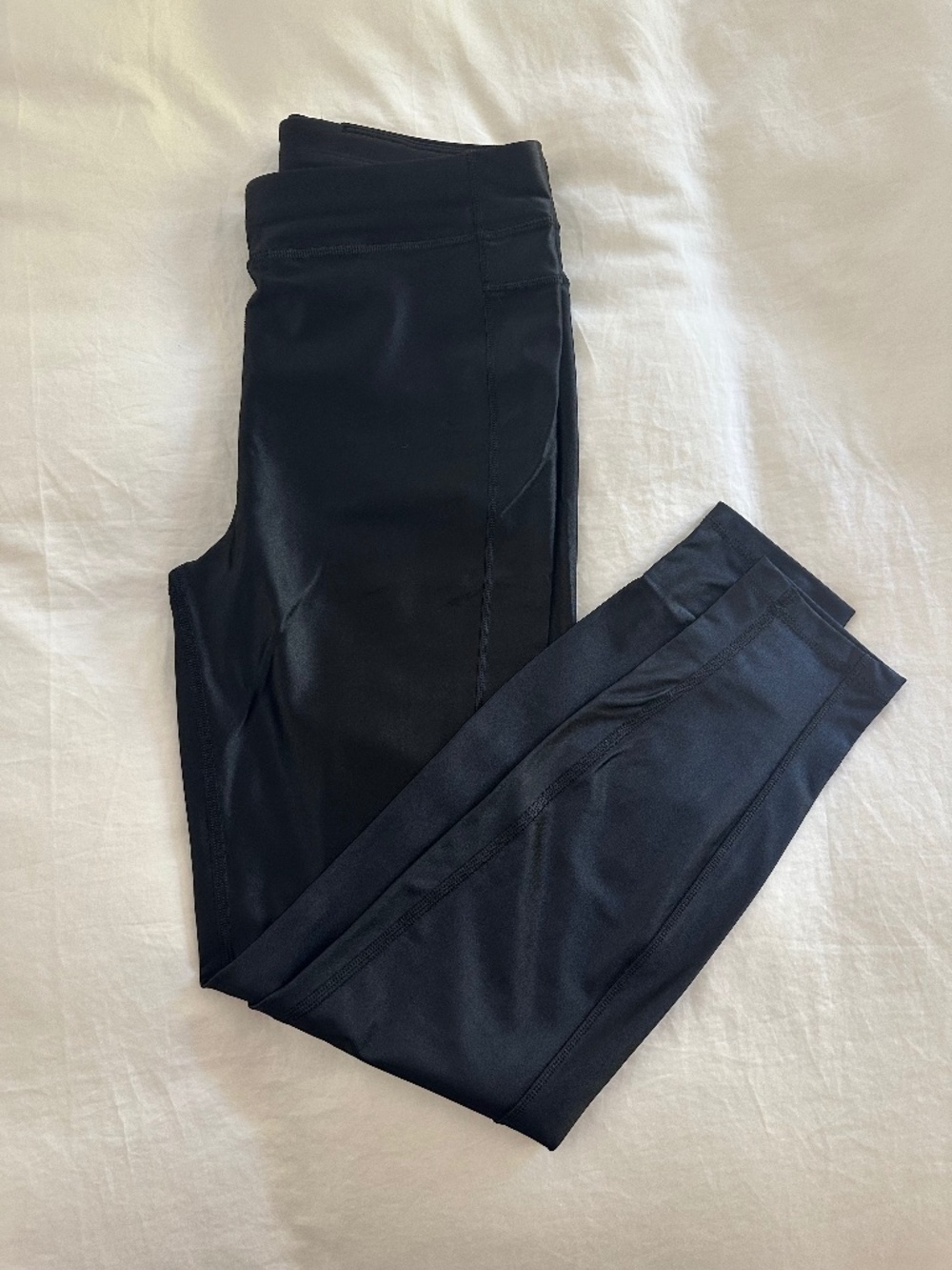 Lululemon Satin Shine HR Tight 25" BLK Size 8